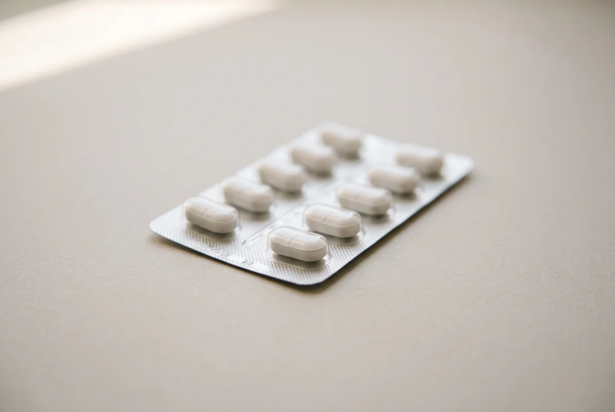 Pericoronite a Montecatini: l'antibiotico non risolve — Studi Dentistici Adamanti Montecatini Terme